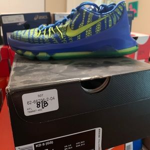 Grade School Kids Nike